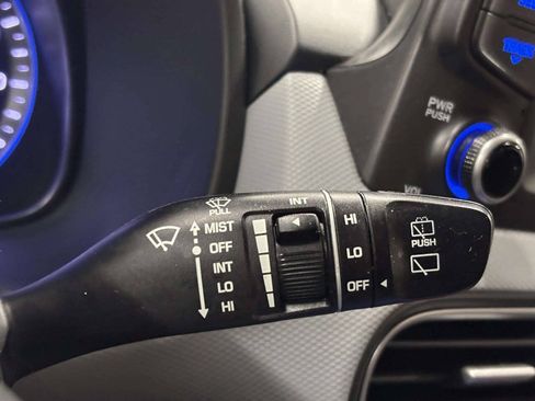 Used 2020 Hyundai Kona SE AWD/4WD image 32