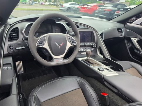 Used 2017 Chevrolet Corvette Z06 RWD image 4