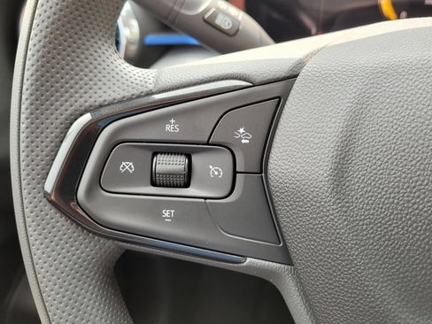 New 2026 Chevrolet Trax LT FWD image 23