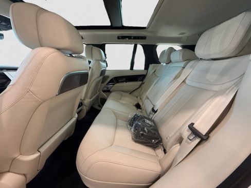 New 2026 Land Rover Range Rover Autobiography image 18