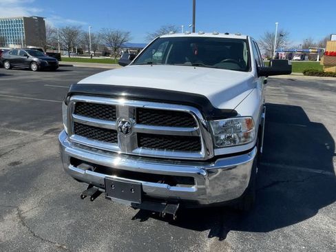 Used 2018 RAM 3500 Tradesman w/ Chrome Appearance Group AWD/4WD image 5