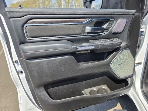 Used 2025 RAM 1500 Laramie w/ Night Edition image 19
