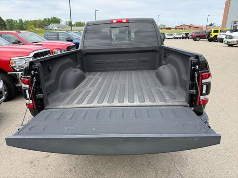 Certified 2024 RAM 2500 Big Horn w/ Night Edition AWD/4WD image 10