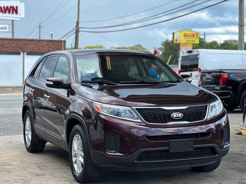 Used 2014 Kia Sorento LX AWD/4WD image 1