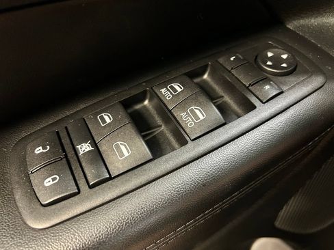 Used 2014 Jeep Grand Cherokee Laredo w/ Security & Convenience Group AWD/4WD image 5
