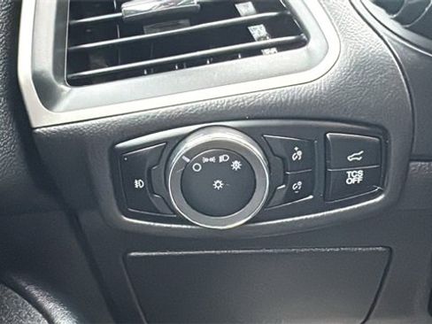 Certified 2024 Ford Edge SEL w/ Convenience Package image 15