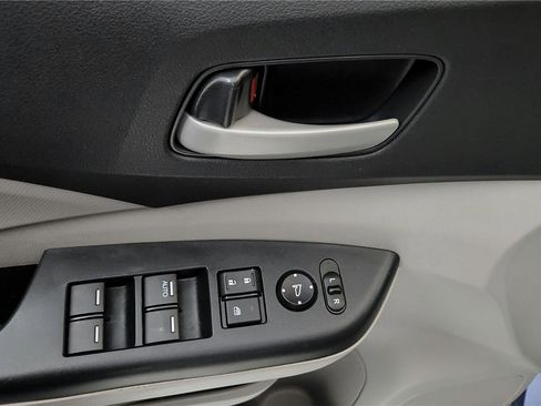 Used 2014 Honda CR-V LX image 23