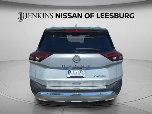 Certified 2022 Nissan Rogue Platinum w/ Head-Up Display Package FWD image 7