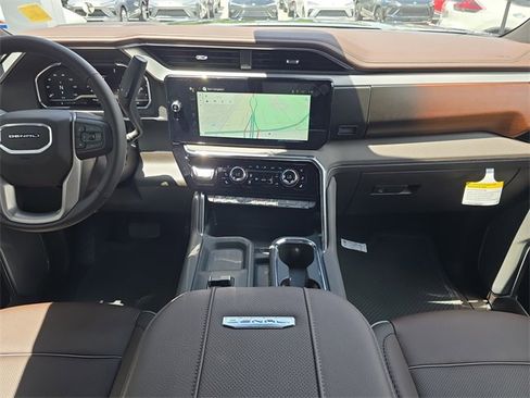 New 2025 GMC Sierra 2500 Denali w/ Denali Reserve Package image 15