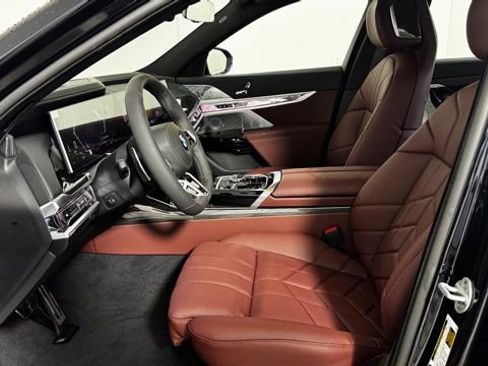 New 2026 BMW 760i xDrive w/ Executive Package image 10