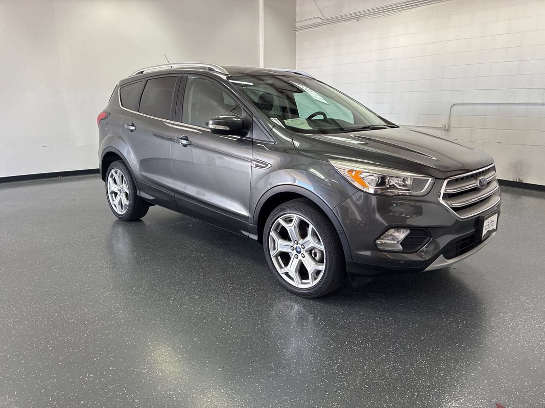 Used 2019 Ford Escape Titanium AWD/4WD image 2