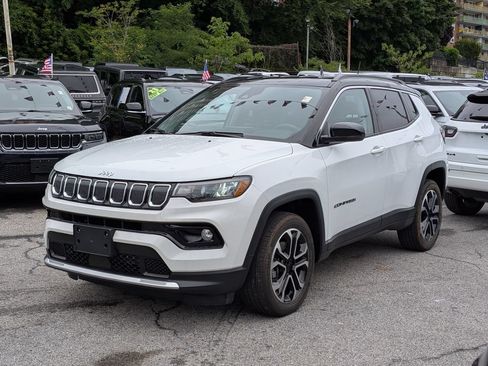 Used 2022 Jeep Compass Limited AWD/4WD image 1