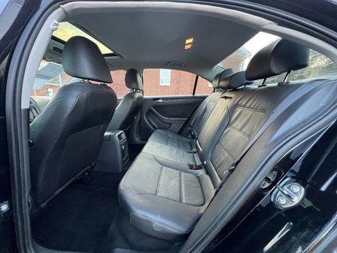 Used 2011 Volkswagen Jetta SE image 13