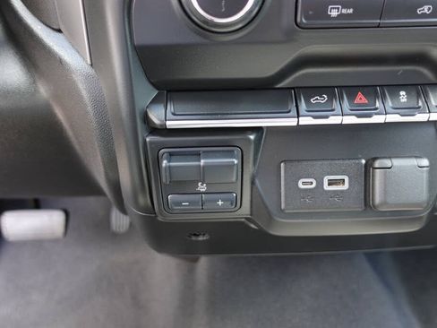 Used 2021 Chevrolet Silverado 1500 Custom AWD/4WD image 46