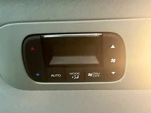 Used 2024 Honda Odyssey EX-L image 25