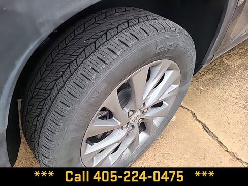 Used 2025 Buick Enclave Preferred image 10