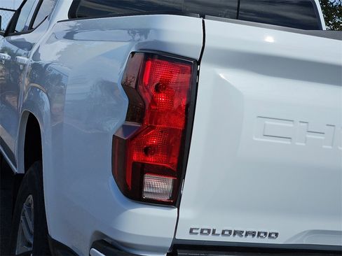 New 2026 Chevrolet Colorado LT image 9