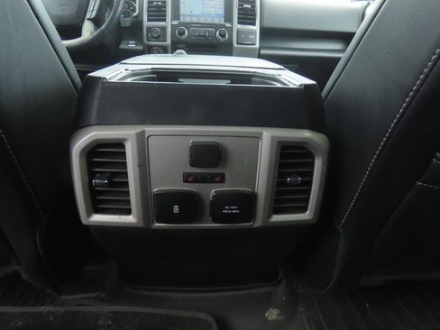 Certified 2018 Ford F150 Lariat w/ Equipment Group 502A Luxury AWD/4WD image 20