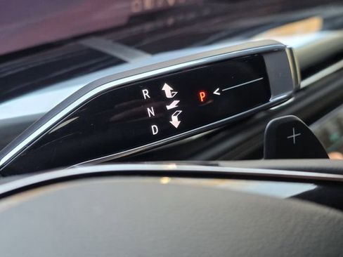 Used 2026 Cadillac Escalade 2WD image 19