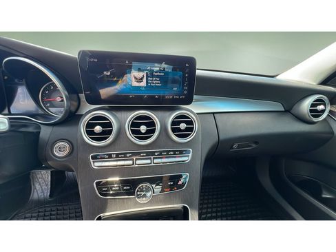 Used 2020 Mercedes-Benz C 300 4MATIC Sedan image 17