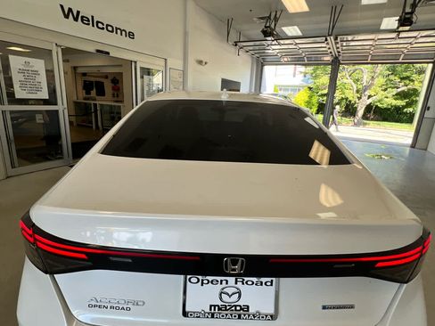 Used 2023 Honda Accord EX-L image 5