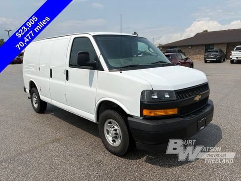 Used 2021 Chevrolet Express 2500 w/ Driver Convenience Package RWD image 11