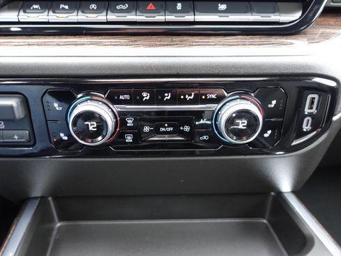 Used 2025 GMC Sierra 1500 Elevation w/ Elevation Premium Package AWD/4WD image 43