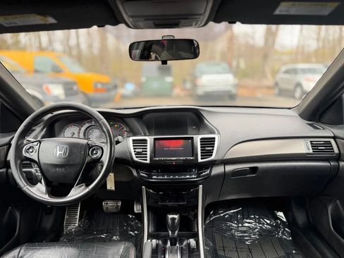 Used 2017 Honda Accord Sport Special Edition image 13