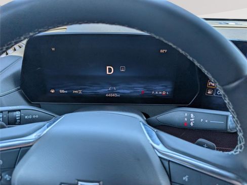 Used 2024 Chevrolet Traverse Z71 AWD/4WD image 32