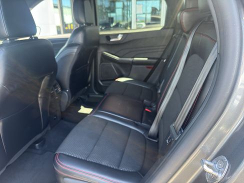 Used 2024 Ford Escape ST-Line AWD/4WD image 8