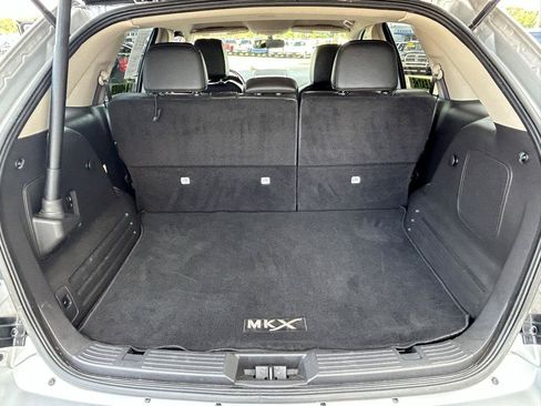 Used 2014 Lincoln MKX AWD w/ Equipment Group 101A image 17