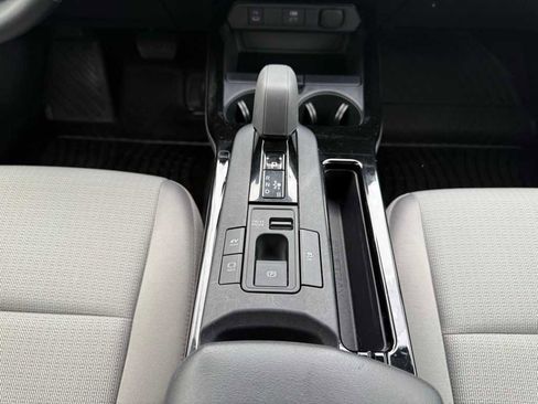 Used 2024 Toyota Prius LE image 10