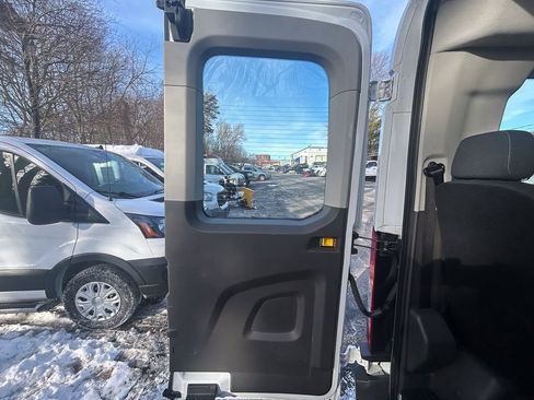 Certified 2023 Ford Transit 350 XLT image 9