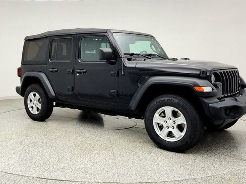 Used 2022 Jeep Wrangler Unlimited Sport AWD/4WD image 3