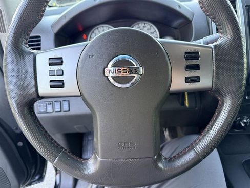 Used 2012 Nissan Frontier PRO-4X AWD/4WD image 25