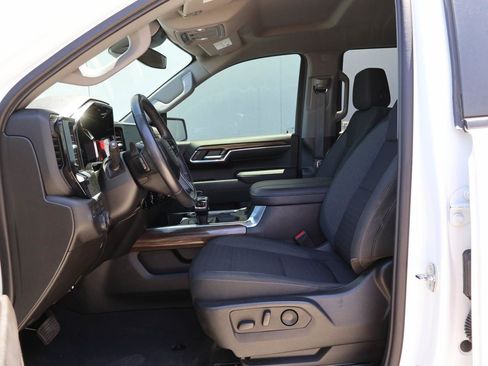Used 2023 Chevrolet Silverado 1500 RST AWD/4WD image 8