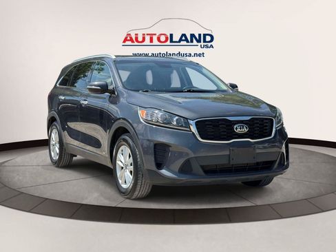 Used 2019 Kia Sorento AWD w/ LX Convenience Package image 2