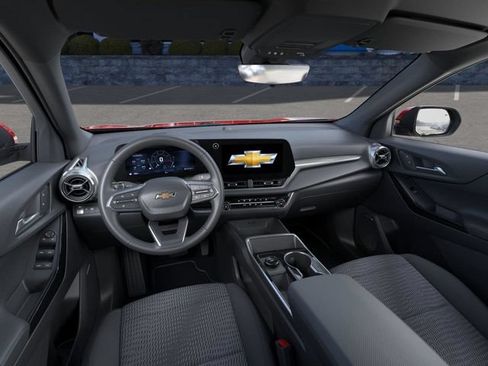 New 2026 Chevrolet Equinox LT w/ Safety and Technology Package FWD image 17