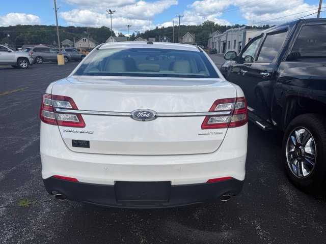 Used 2018 Ford Taurus Limited FWD image 5