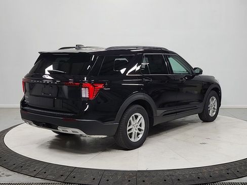 New 2026 Ford Explorer Active w/ Active Comfort Package RWD image 7