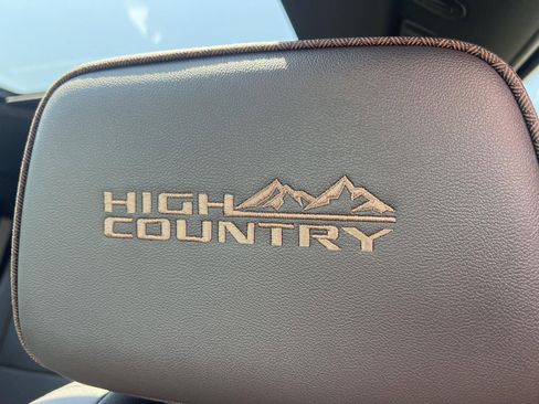 Used 2024 Chevrolet Tahoe High Country AWD/4WD image 20