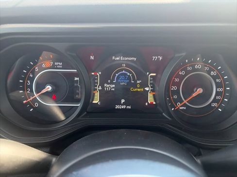 Used 2026 Jeep Wrangler Unlimited Sahara AWD/4WD image 20