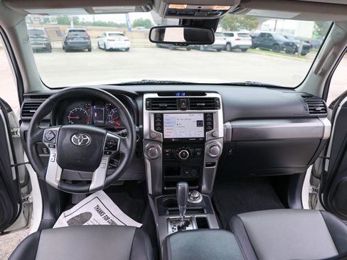 Used 2022 Toyota 4Runner SR5 Premium w/ Moonroof Package AWD/4WD image 49