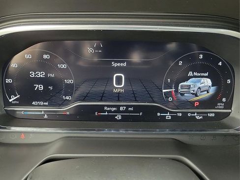 Used 2024 GMC Yukon SLE RWD image 23