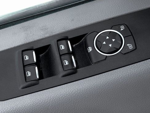 Used 2019 Ford F250 XL w/ Power Equipment Group image 17