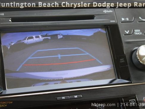 Used 2016 Toyota Avalon XLE Premium image 30