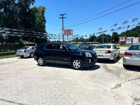 Used 2011 GMC Terrain SLE image 3