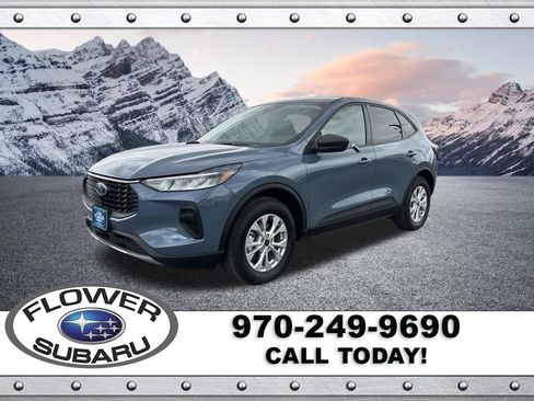 Used 2026 Ford Escape Active w/ Cold Weather Package AWD/4WD image 3