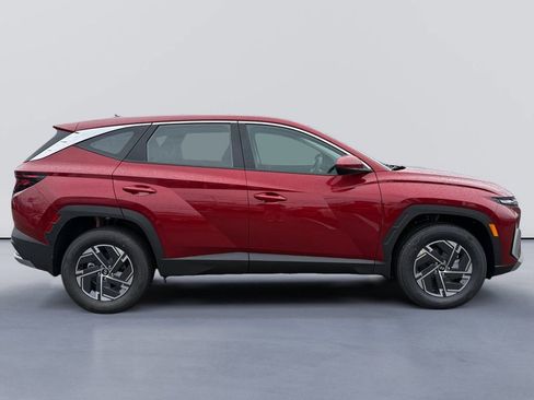 New 2026 Hyundai Tucson Blue SE AWD/4WD image 2