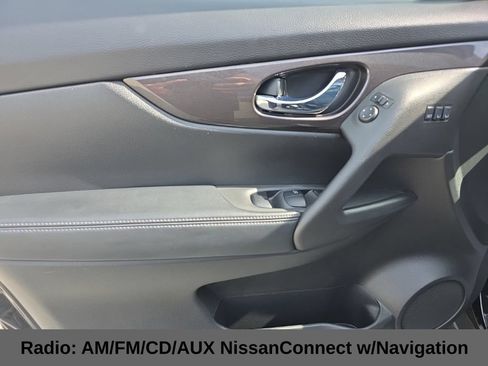 Used 2019 Nissan Rogue SV w/ Sun & Sound Touring Package AWD/4WD image 15